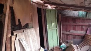 Как красят губы дому , перед продажей. Потолок!