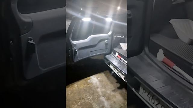Свет в багажнике Нивы Тревел