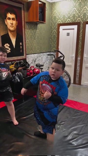 ЛУЧШИЙ КАРАТИСТ В МИРЕ смотреть онлайн