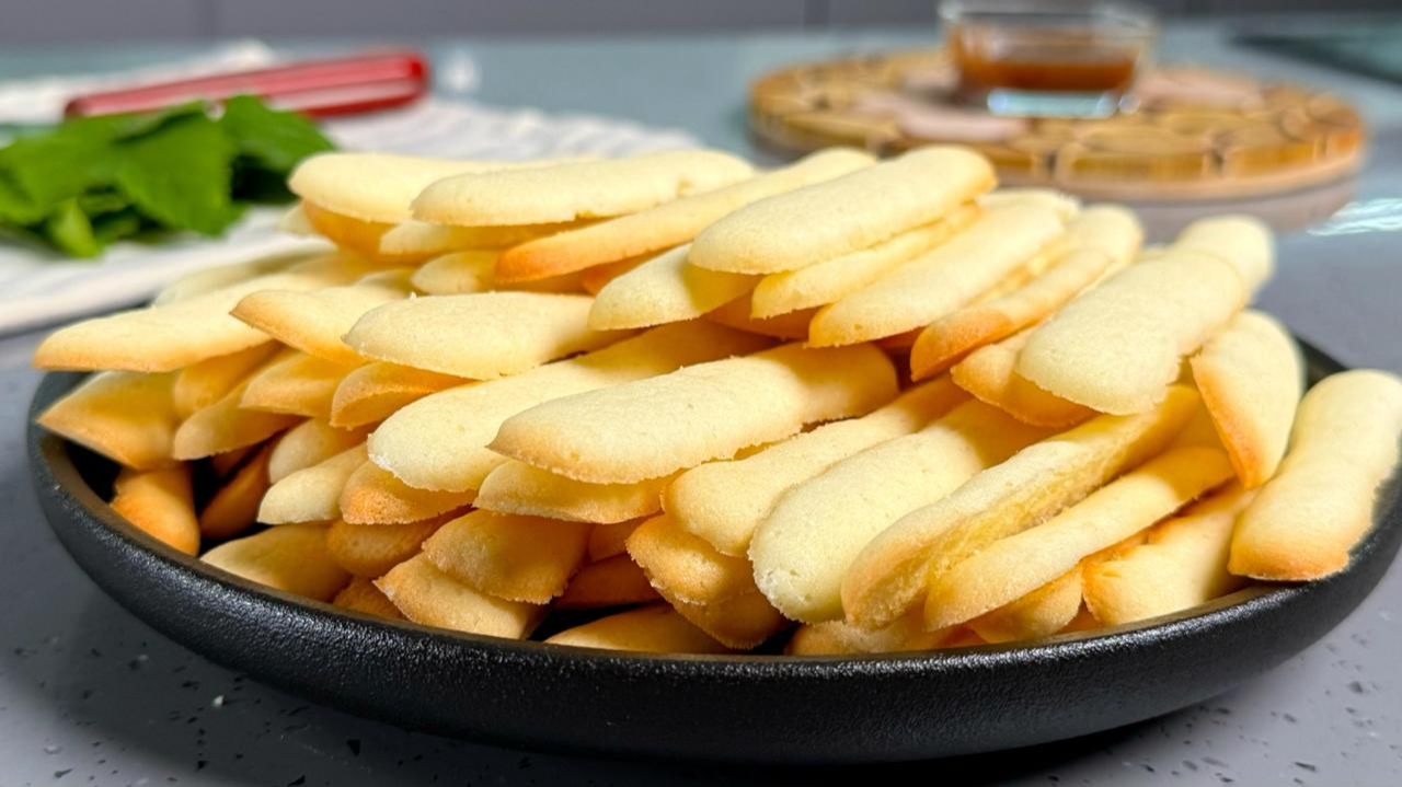 Печенье "Кошачьи язычки", продукты беру самые простые! Вкусно так, что остановиться сложно! смотреть онлайн