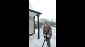 На кухне. На даче. В магазине))