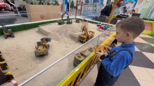 Крутые игрушки на пульте управления