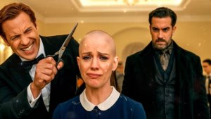 Они подстригли официантку ради развлечения, не зная, что её муж главарь мафии!