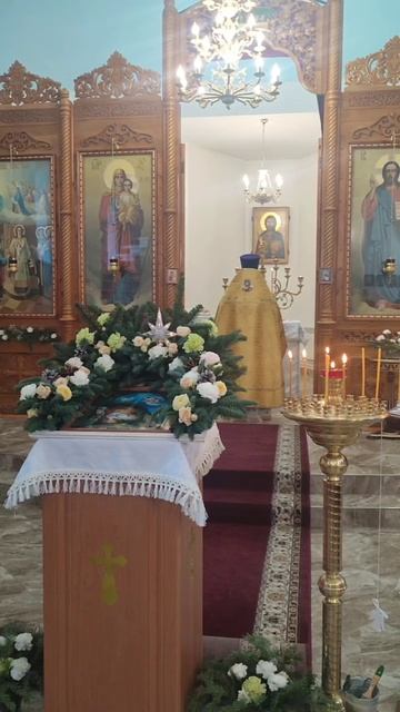 Рождественская служба в Храме Святой Благоверной Тамары смотреть онлайн