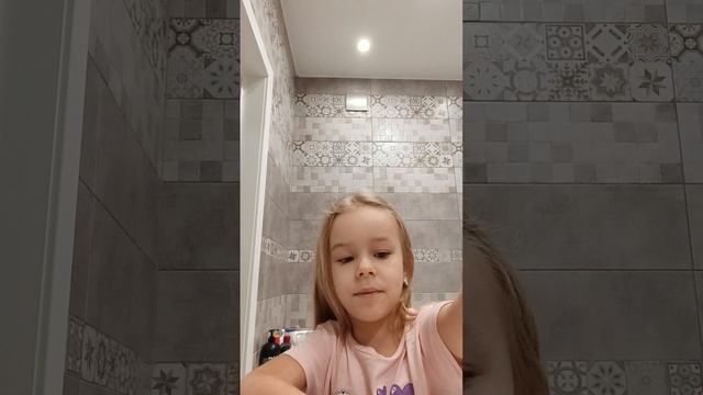 Утро Эмили. Чистим зубы. смотреть онлайн