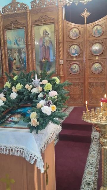 Рождественская служба в Храме Святой Благоверной Тамары смотреть онлайн