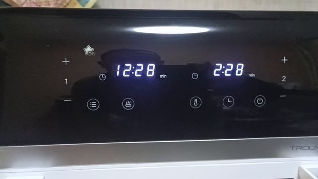 приготовление стейка и картошки фри в гриле. смотреть онлайн