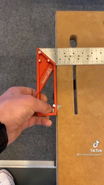 251.Приспособление для линейки