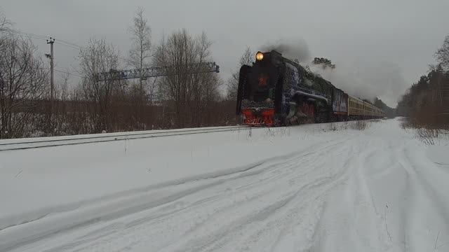 Уральский экспресс. Вечерний Екатеринбург. Новый год 2026. Рождество. смотреть онлайн