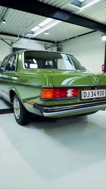 Вся красота W123 в одном видео.