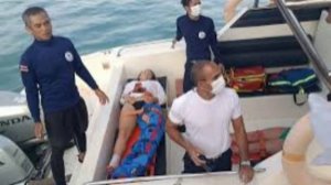 На Пхукете катер с 52 туристами столкнулся с траулером и ушел под воду