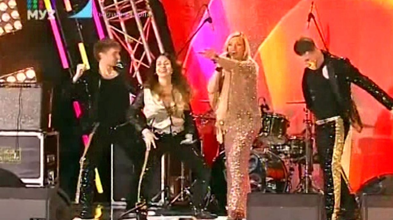 Наталия Гулькина - Айвенго ("Партийная зона" МузТВ,  2016) смотреть онлайн