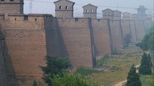 Города — крепости !