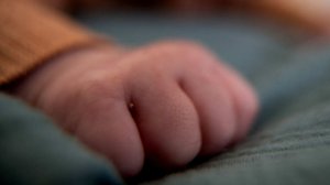 Младенец родился "пьяным" из-за алкоголя в крови матери