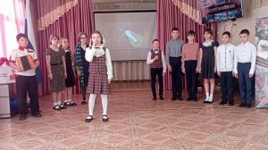 Театральная студия.  Инсценировка песни «Отмените войну» школа-интернат