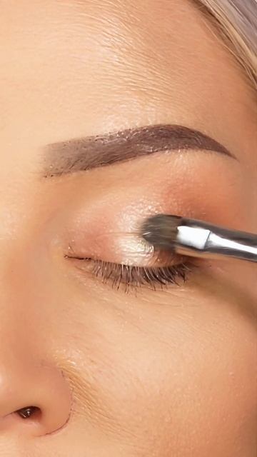 Записаться на новогоднюю фокус-группу можно по ссылке 👉 https://makeupbyellin.com/marafon_ellin?utm_ смотреть онлайн