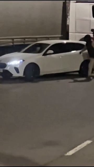 Коллега-дальнобойщик против воров в Испании