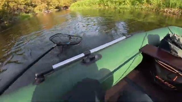 ЭТУ РЫБАЛКУ И КРАСОТУ НУЖНО ВИДЕТЬ, ОНА КАК В СКАЗКЕ! Рыбалка на щуку на закоряженной речке. смотреть онлайн