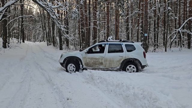 Renault Duster рубилово на бездорожье смотреть онлайн