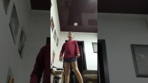 Танцы под песню в этот Новый год всем нам повезёт