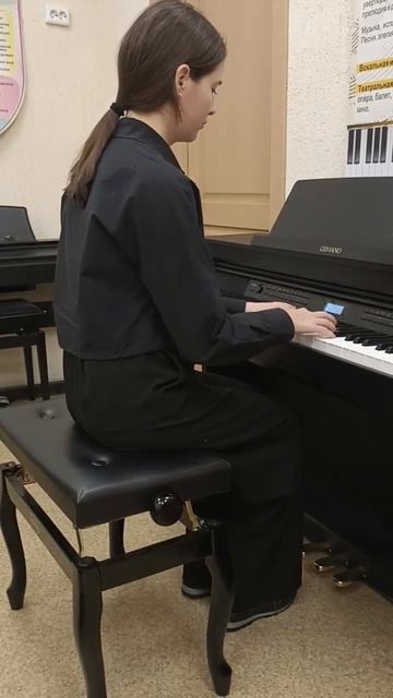 И.С.Бах. Двухголосная инвенция  фа-мажор исполняет  Моргова Рада ученица 5 класса.