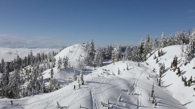 Горизонт Покоя: Визуальная Медитация • Горы, Облака и Океан в 4K • Музыка для Релаксации и Сна смотреть онлайн