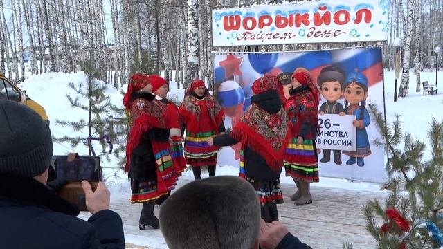 Марийский танец. Радуют Верхнеянактаевские. Видео Василия Хайбуллина смотреть онлайн