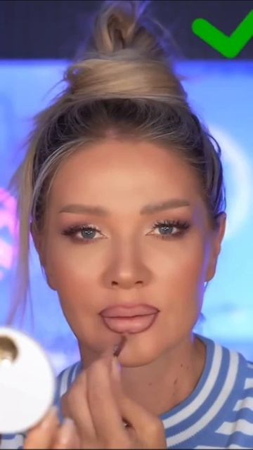 Записаться на новогоднюю фокус-группу можно по ссылке 👉 https://makeupbyellin.com/marafon_ellin?utm_ смотреть онлайн