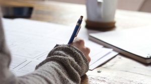 Школьники пяти районов Сахалина отправлены на дистант из-за метели