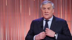 Глава МИД Италии: с Римом не обсуждалась возможная операция НАТО в Гренландии