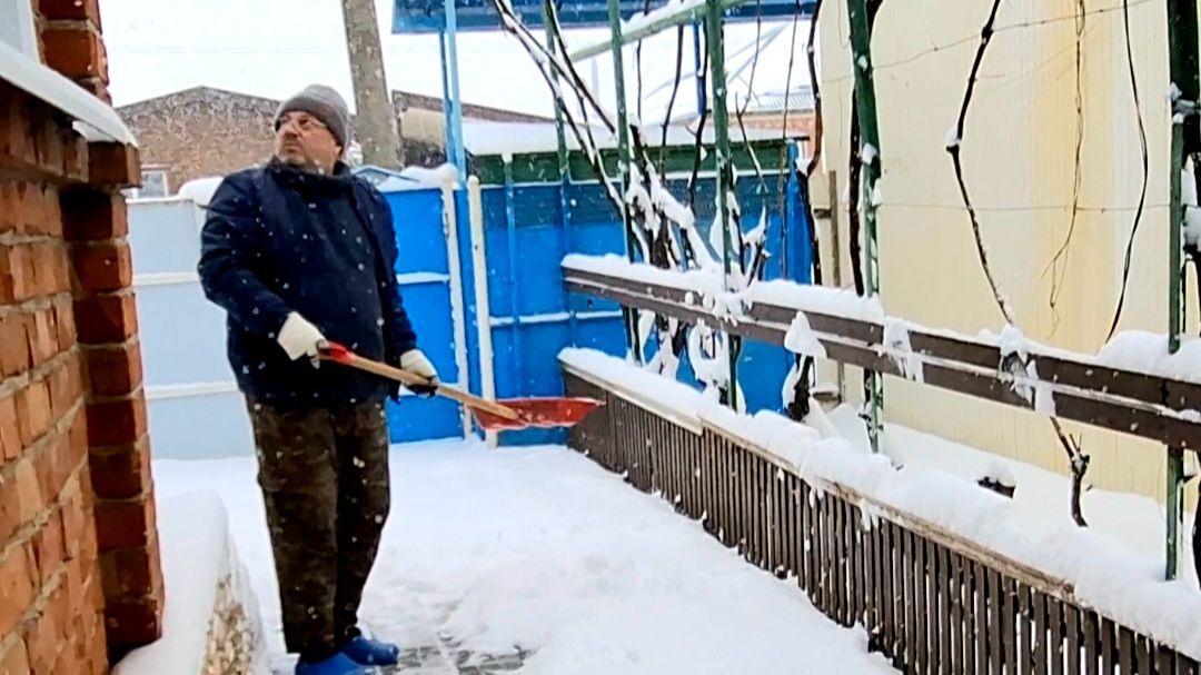 991 Что же это творится такое. Нас заметает снегом.Жизнь на юге зимой. смотреть онлайн