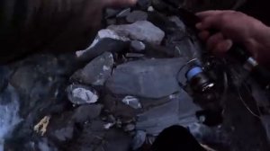 ВЫЖИВАЮ В ОДИНОЧКУ, ЛОВЛЮ И ГОТОВЛЮ дикую горную ФОРЕЛЬ в моем ПРИЮТЕ для выживания