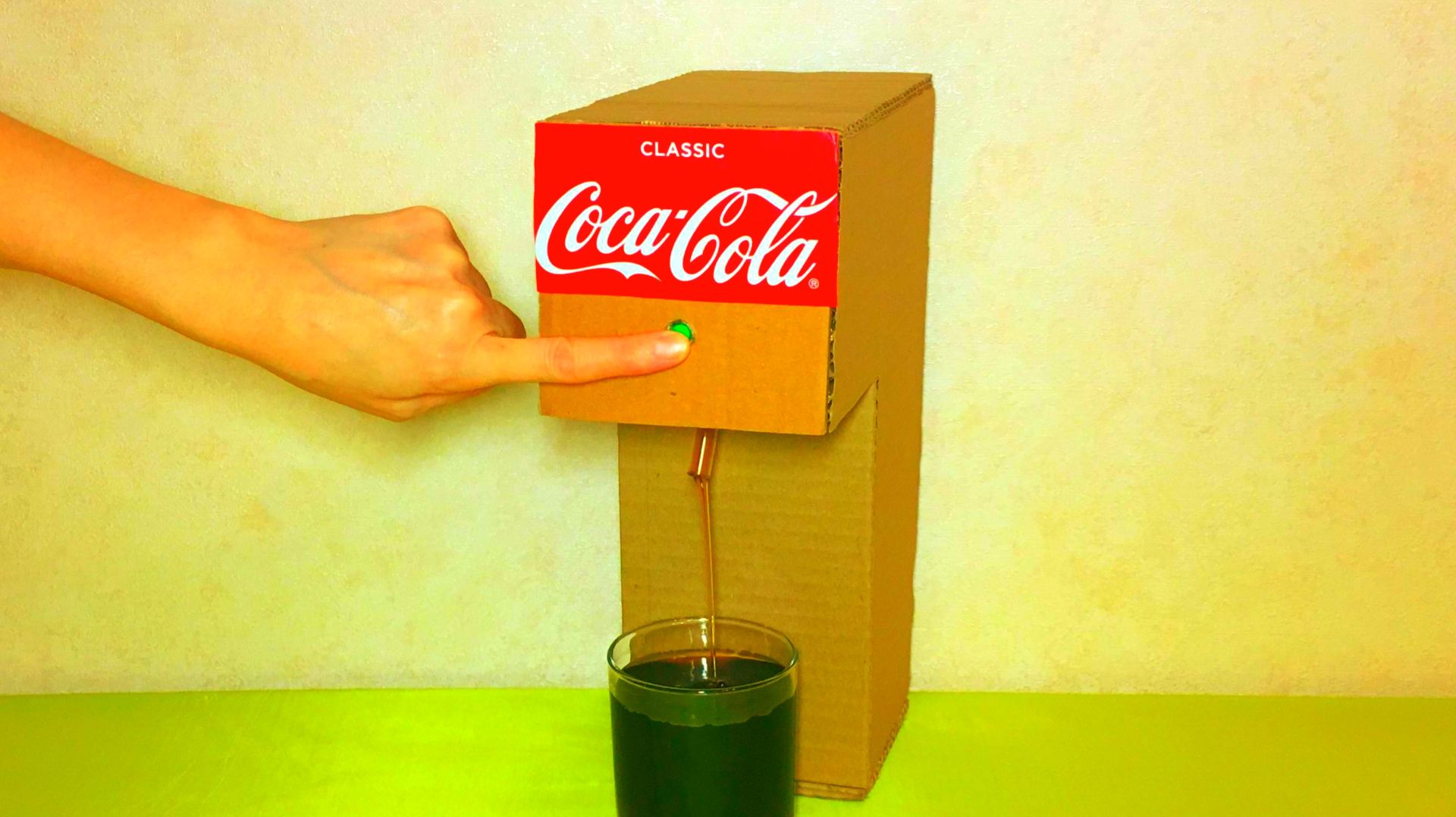 ДЕЛАЕМ АВТОМАТ ДЛЯ РОЗЛИВА КОКА КОЛЫ смотреть онлайн