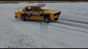 Захватывающие гонки прошли на озере Черном в Курган-парке.