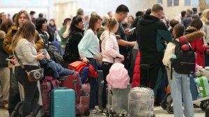 Аэропорт Краснодара приостановил работу из-за снегопада