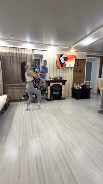 Повторили тренд с сыном 🫶🏽 смотреть онлайн