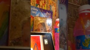 малыш в жёлтом