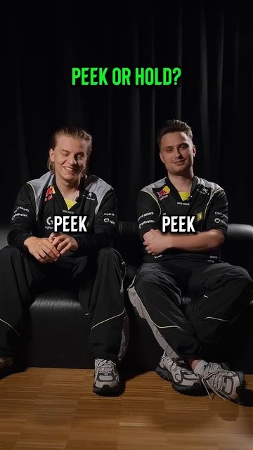 Про-игроки CS Aleksib и iM выбирают #CS2 #CounterStrike2 #donk #gaming #game #monesy #teamspirit смотреть онлайн