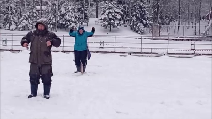 Моргалка неплохо отрабатывает, но не забываем и про резину. Клёвое место, Лосиный остров, нижний. смотреть онлайн