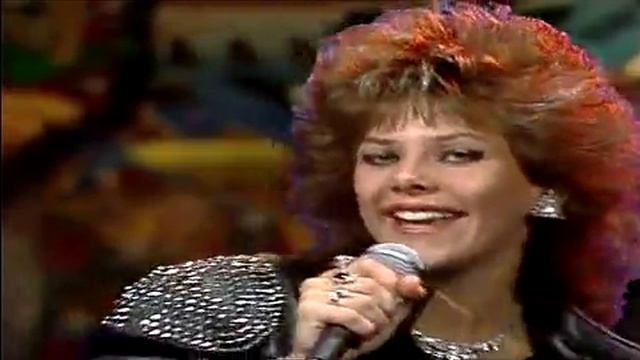 CC Catch - Strangers By Night смотреть онлайн