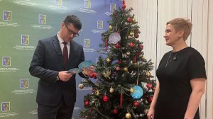 «Ёлка желаний» продолжает воплощать детские мечты в реальность! ТК «Первый Советский»