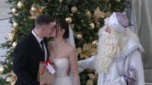 В Рязани 10 пар поженились под Новый год