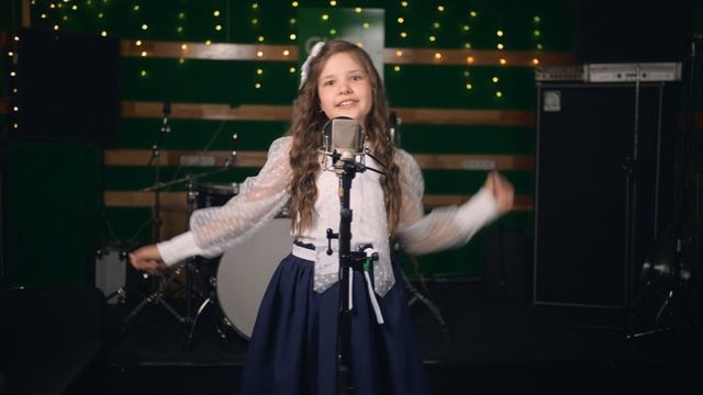 Аделина Тарасова - Большие перемены смотреть онлайн