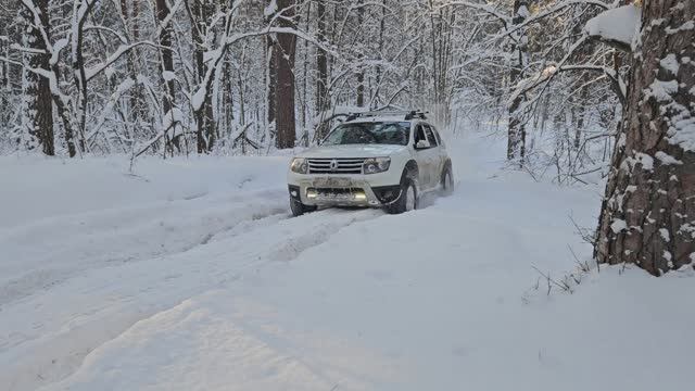 Renault Duster лучший кроссовер смотреть онлайн