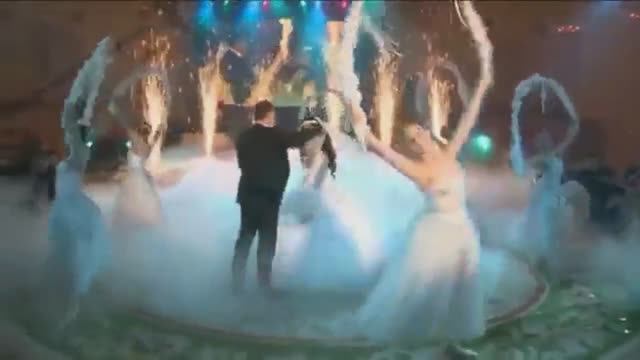 Красивый свадебный танец смотреть онлайн