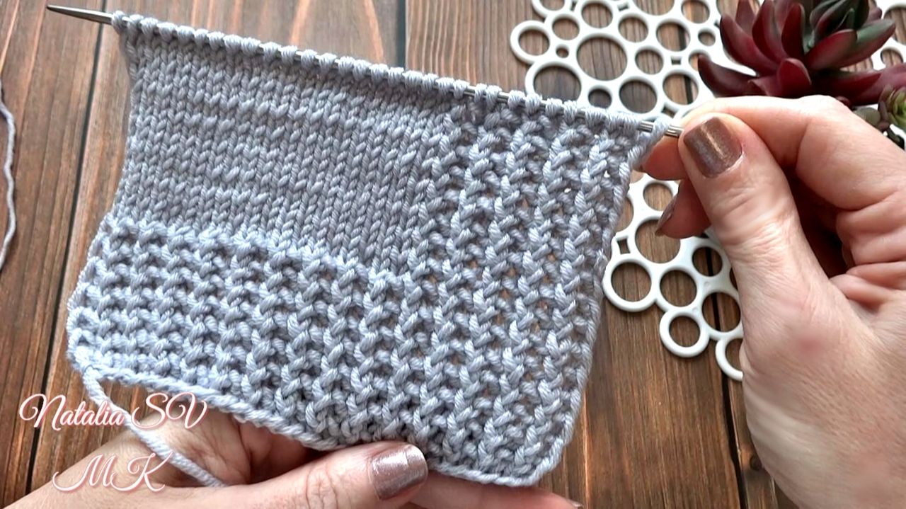 Какая прелесть🌺 Вместо резинки! Не стягивает полотно! Для джемперов, кардиганов... МК Узор спицами. смотреть онлайн