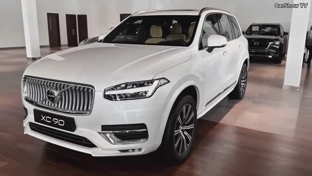 Новый Volvo XC90 2025 года — 2.0L, 7-местный смотреть онлайн