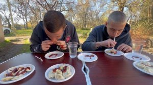 Заруба по пельменям. Пельмени на скорость .Кто быстрее съест получит деньги