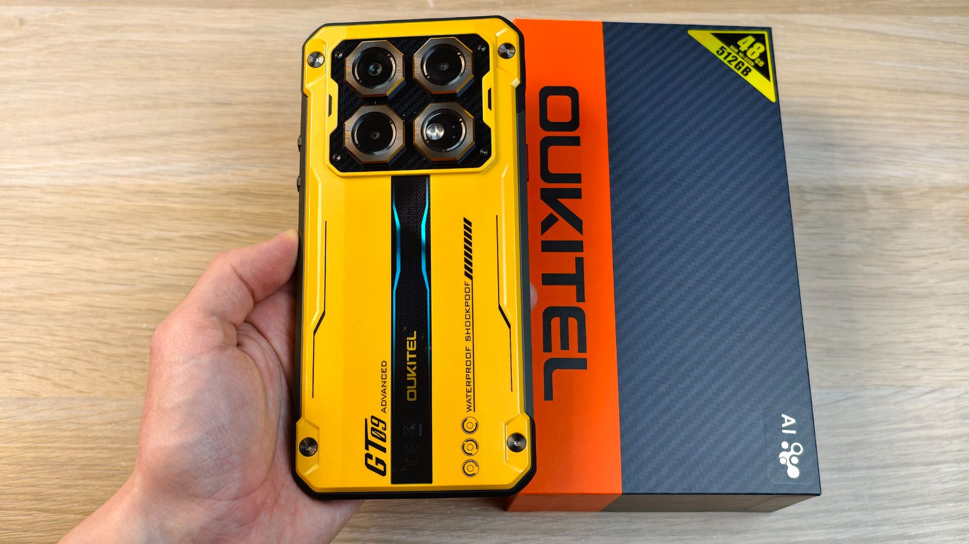 OUKITEL WP60 - БОЛЬШОЙ ТЕЛЕФОН С ДИАГОНАЛЬЮ 7.2" смотреть онлайн