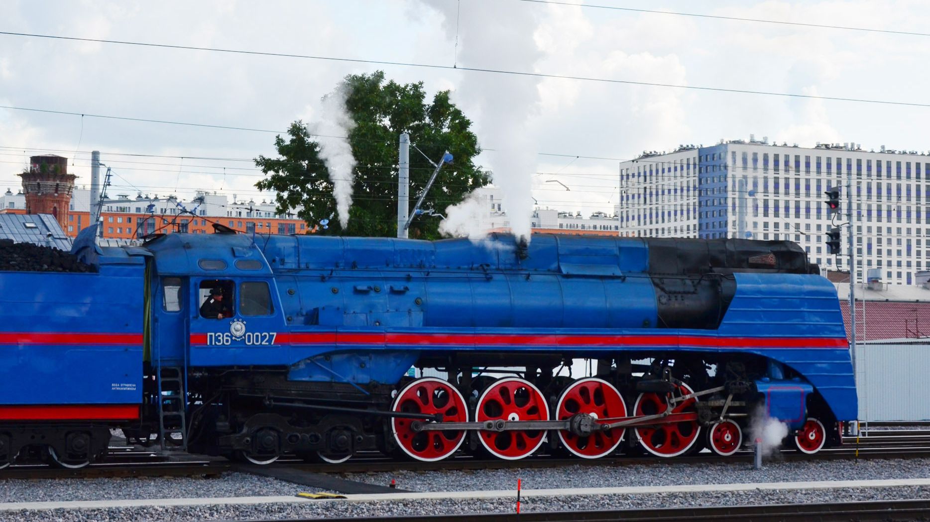 Парад паровозов и электровозов. Ж-д салон-2023 смотреть онлайн